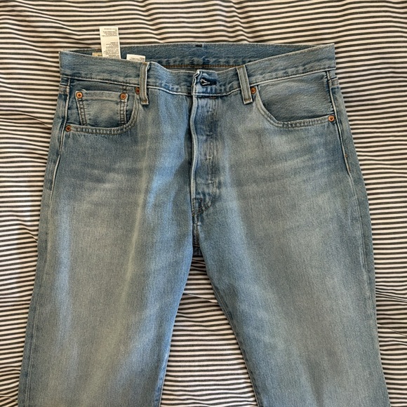 Levi Strauss 501 Jeans - Picture 3 of 4